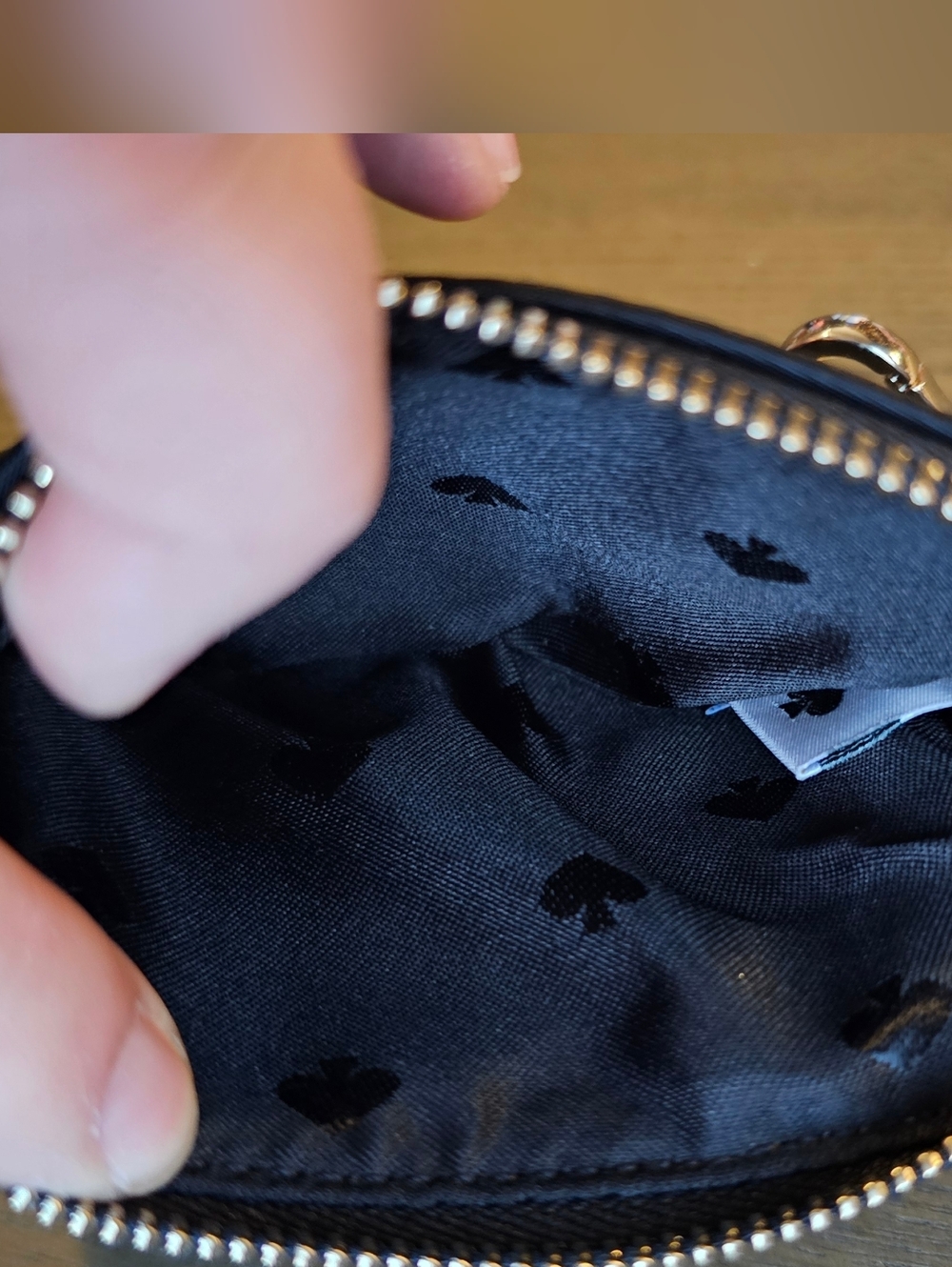 Kate Spade Black Zip Card Holder Wristlet NWT - Picture 3 of 3